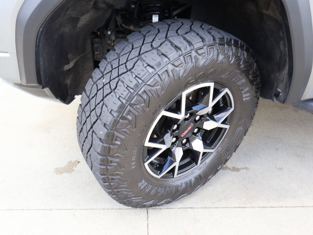 2024 GMC Canyon AT4X