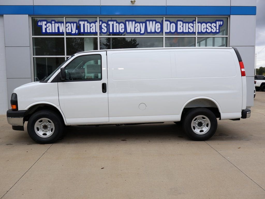 2025 GMC Savana Cargo Work Van