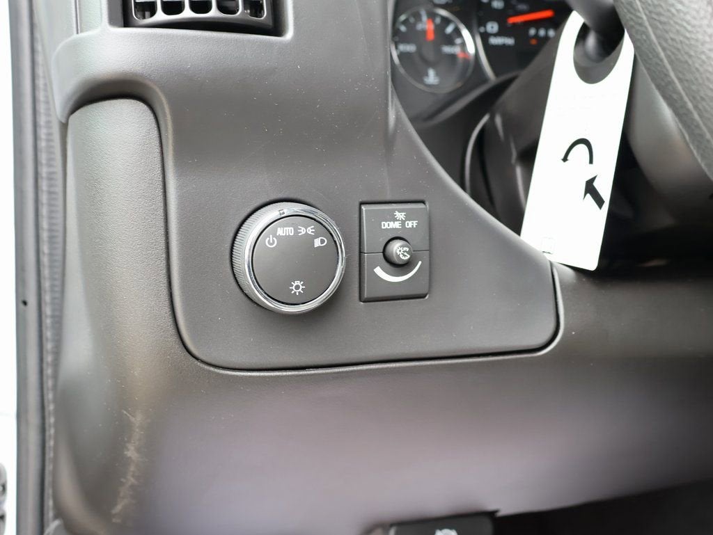 2025 GMC Savana Cargo Work Van