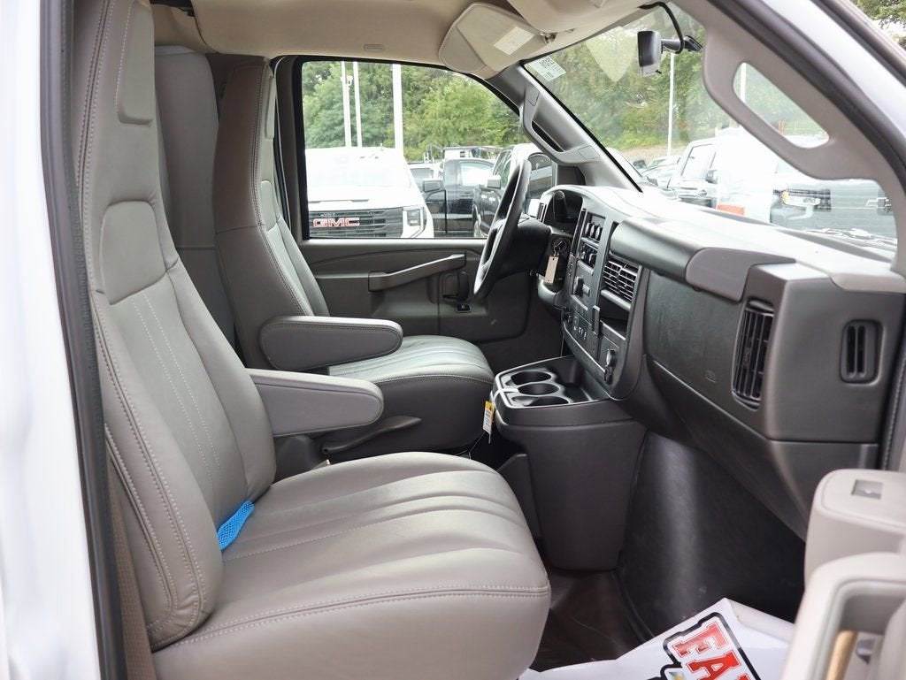 2025 GMC Savana Cargo Work Van