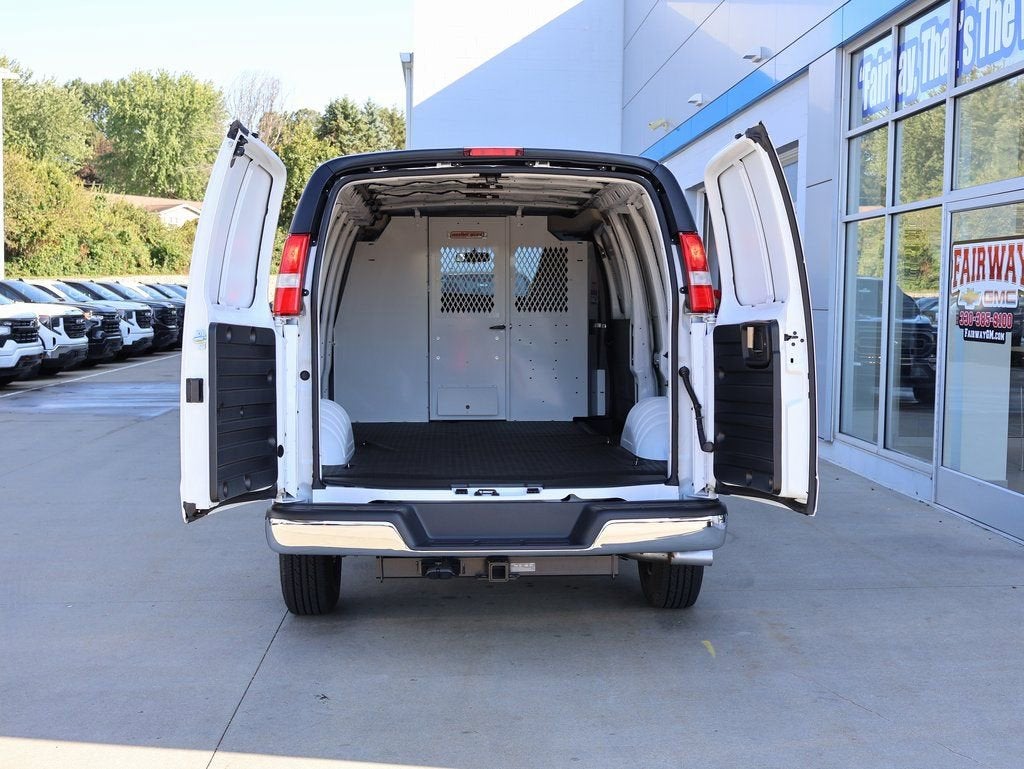 2025 GMC Savana Cargo Work Van