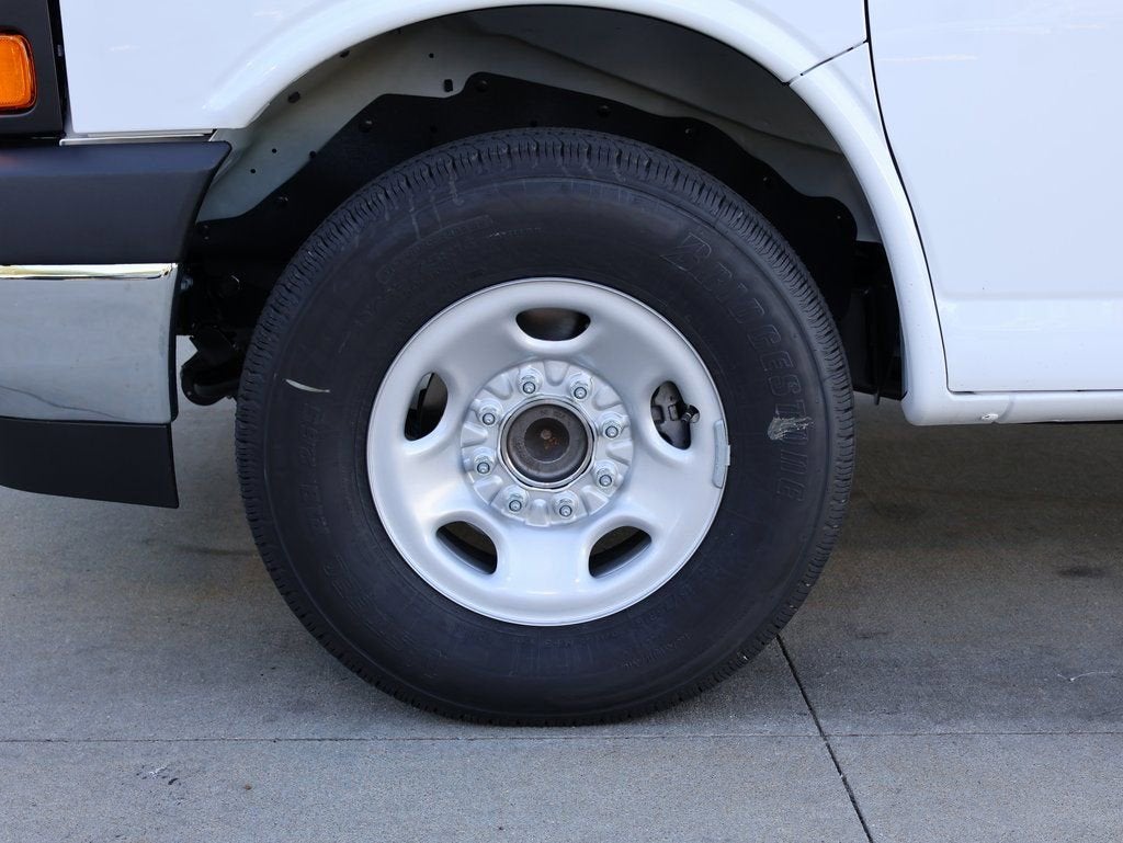 2025 GMC Savana Cargo Work Van