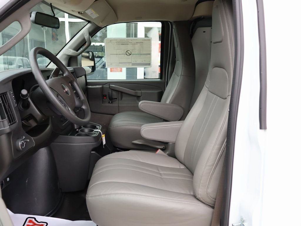 2025 GMC Savana Cargo Work Van