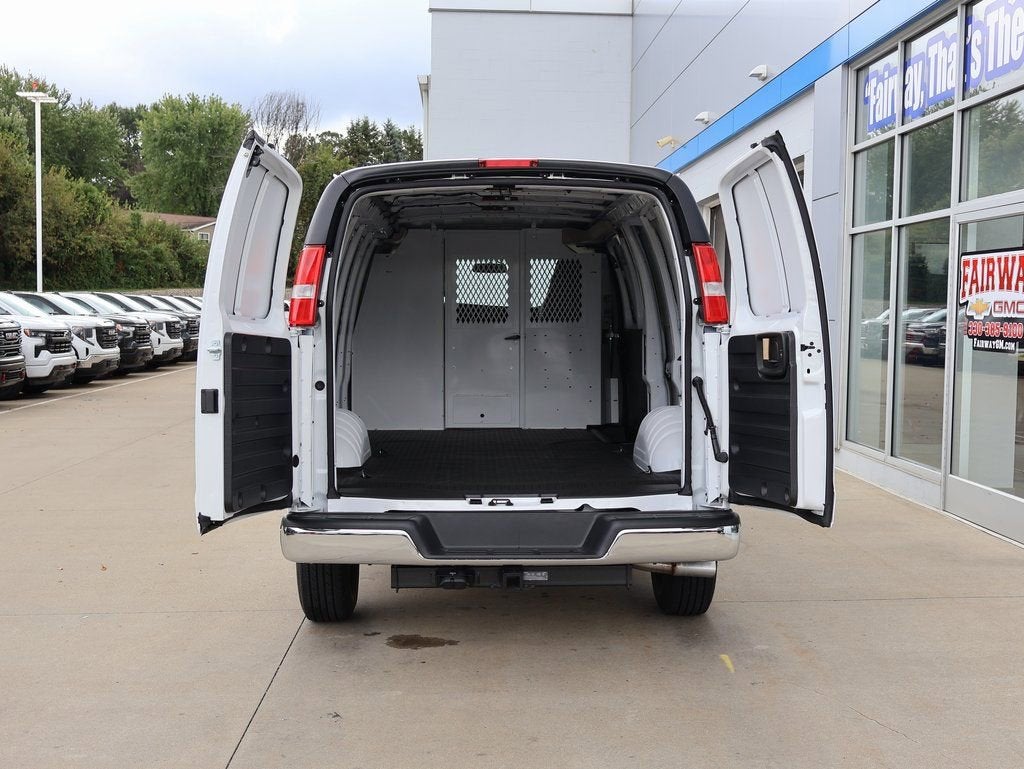 2025 GMC Savana Cargo Work Van