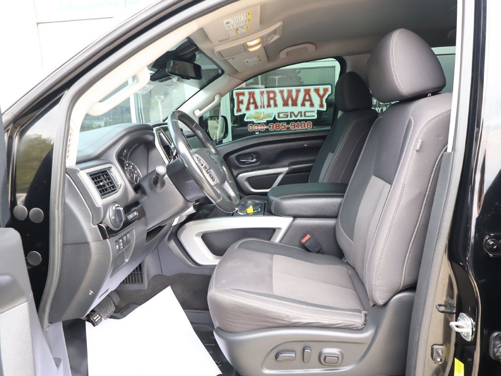 2021 Nissan TITAN Crew Cab SV 4x4