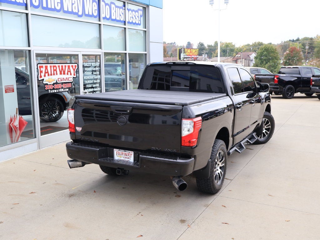 2021 Nissan TITAN Crew Cab SV 4x4