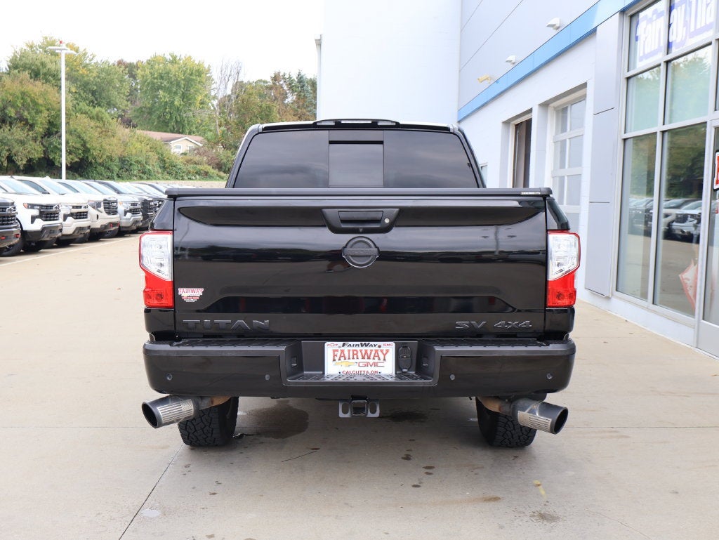 2021 Nissan TITAN Crew Cab SV 4x4