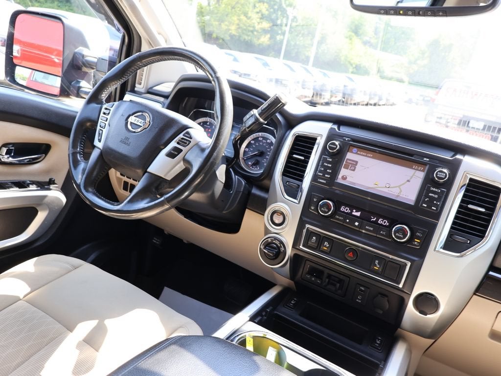 2017 Nissan TITAN XD SV Gas