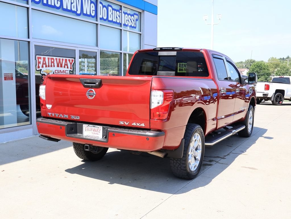 2017 Nissan TITAN XD SV Gas