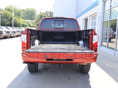 2017 Nissan TITAN XD SV Gas