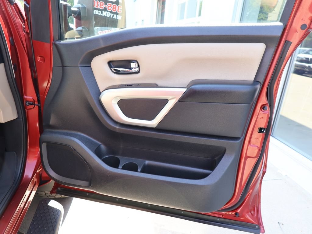 2017 Nissan TITAN XD SV Gas