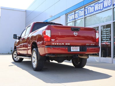 2017 Nissan TITAN XD SV Gas