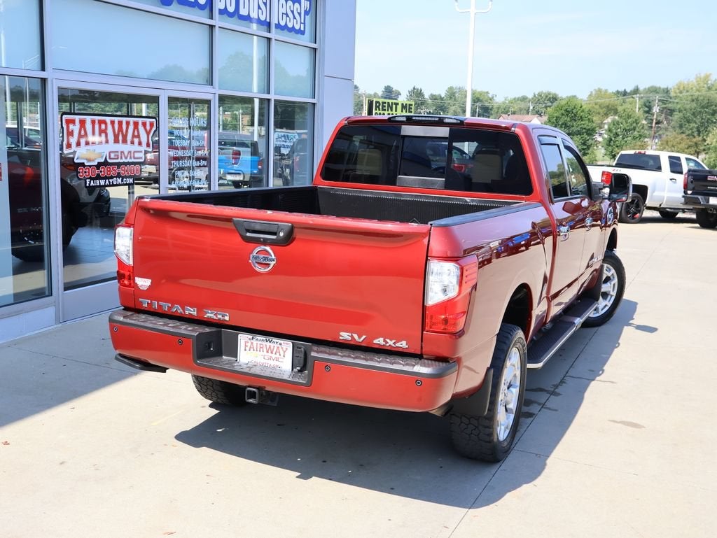 2017 Nissan TITAN XD SV Gas