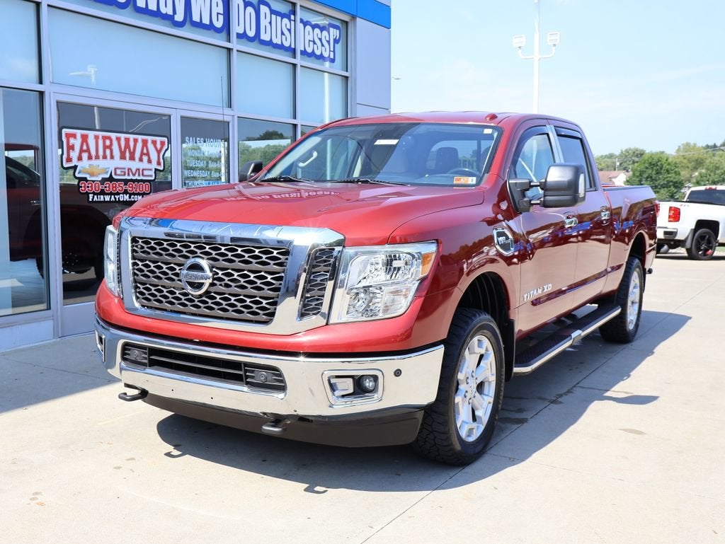 2017 Nissan TITAN XD SV Gas