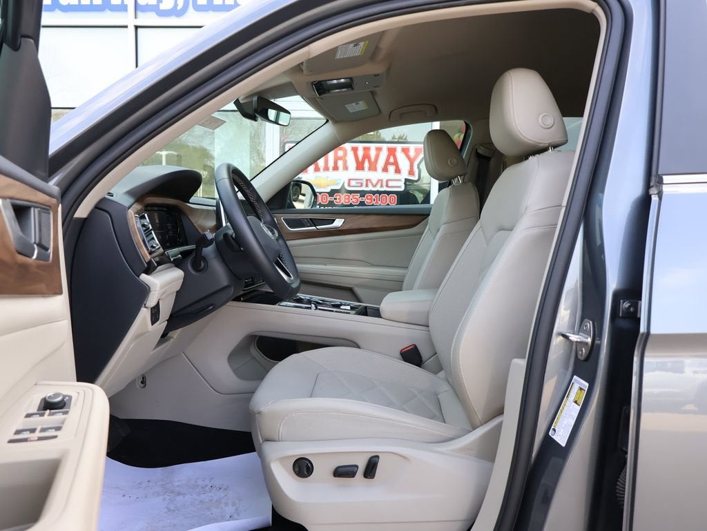 2024 Volkswagen Atlas 2.0T SE w/Technology