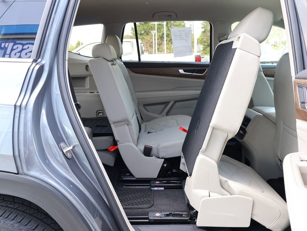 2024 Volkswagen Atlas 2.0T SE w/Technology