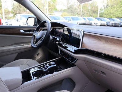 2024 Volkswagen Atlas 2.0T SE w/Technology