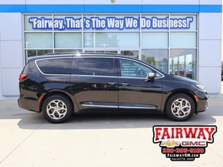 2023 Chrysler Pacifica Limited AWD