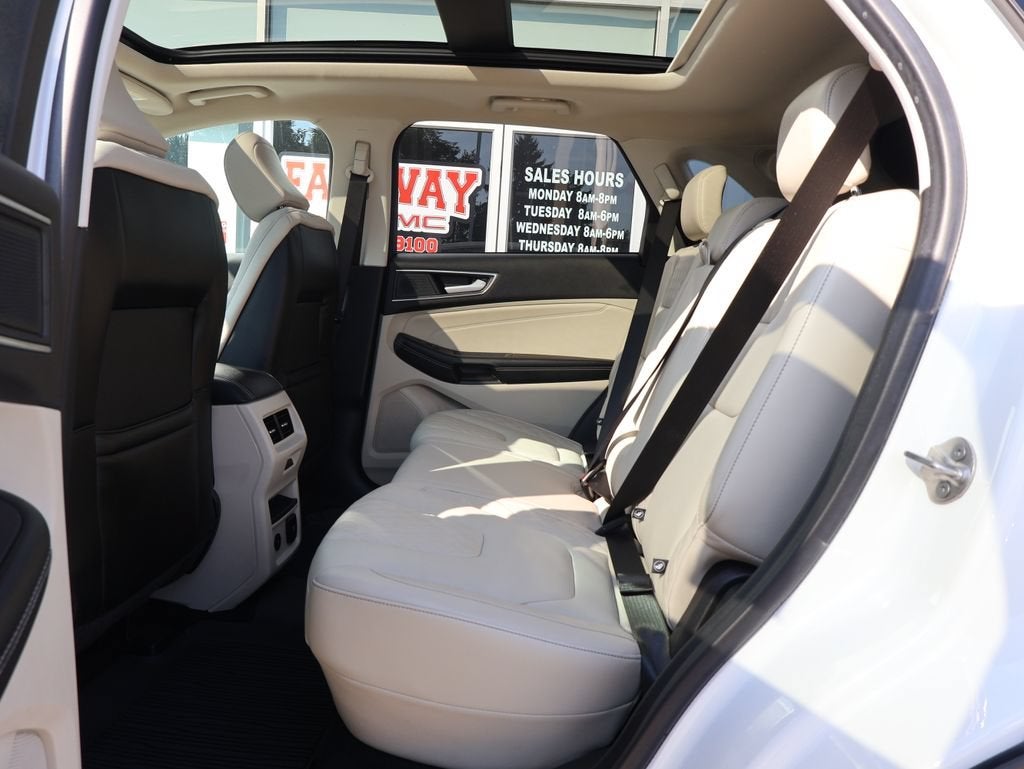 2023 Ford Edge Titanium