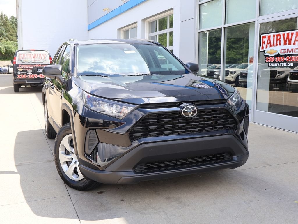 2020 Toyota RAV4 LE