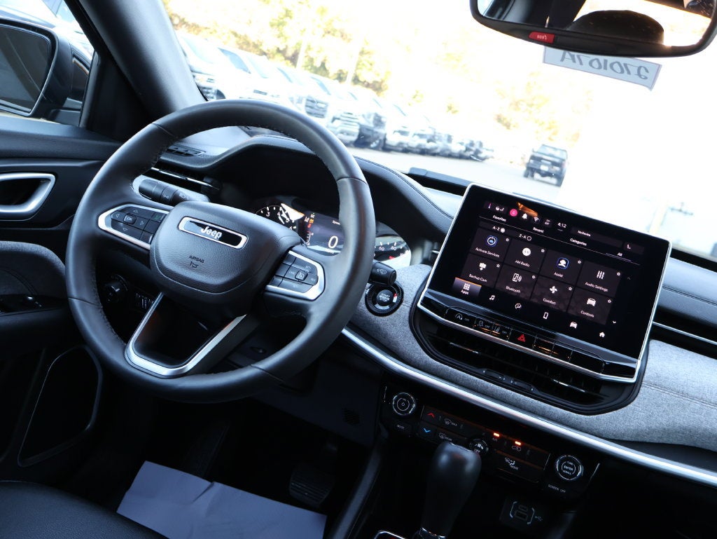 2024 Jeep Compass Latitude Lux