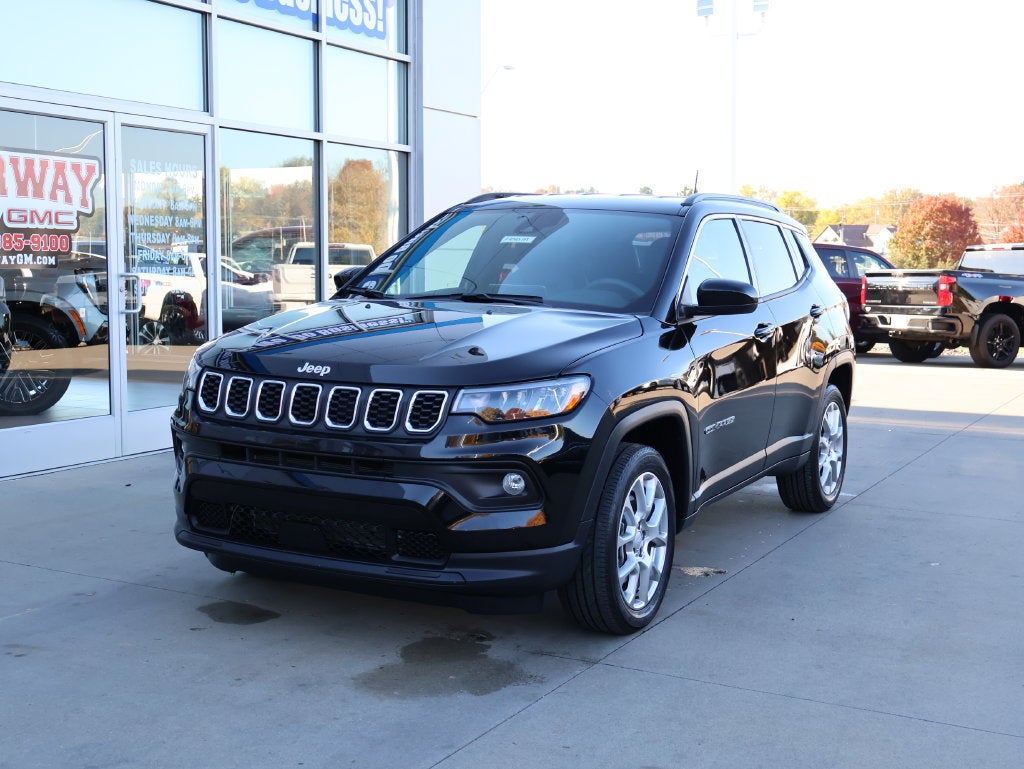 2024 Jeep Compass Latitude Lux
