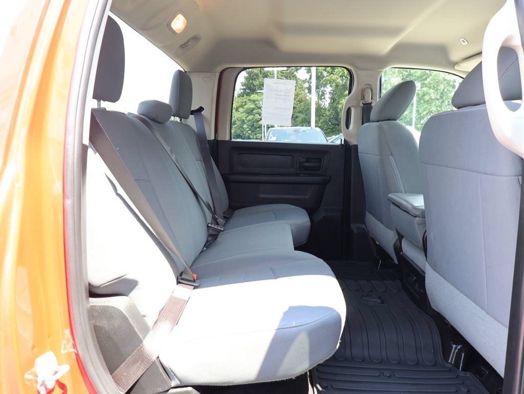 2018 RAM 2500 Tradesman Crew Cab 4x4 6'4" Box