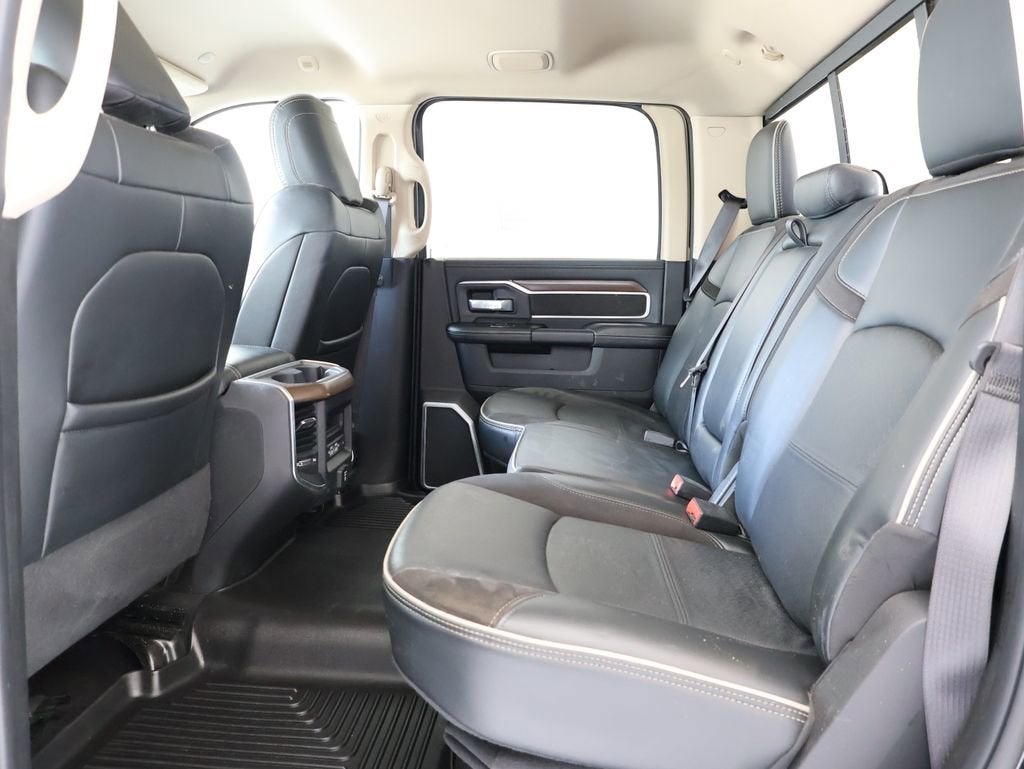 2022 RAM 2500 Laramie Crew Cab 4x4 6'4" Box