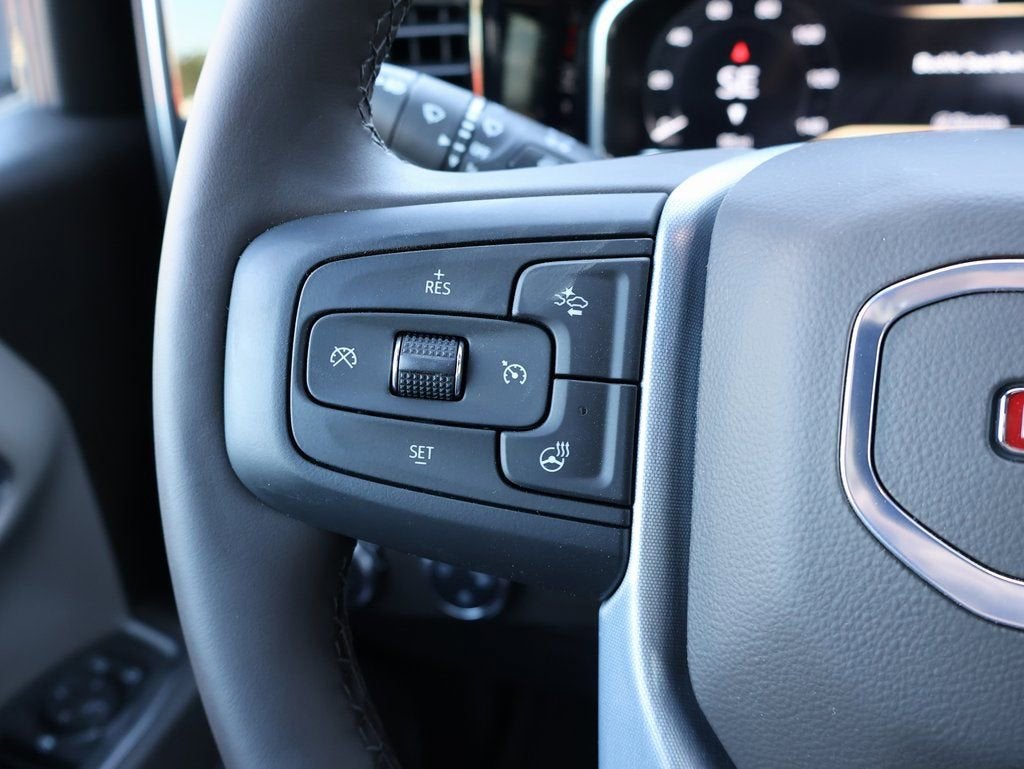 2025 GMC Sierra 1500 SLE