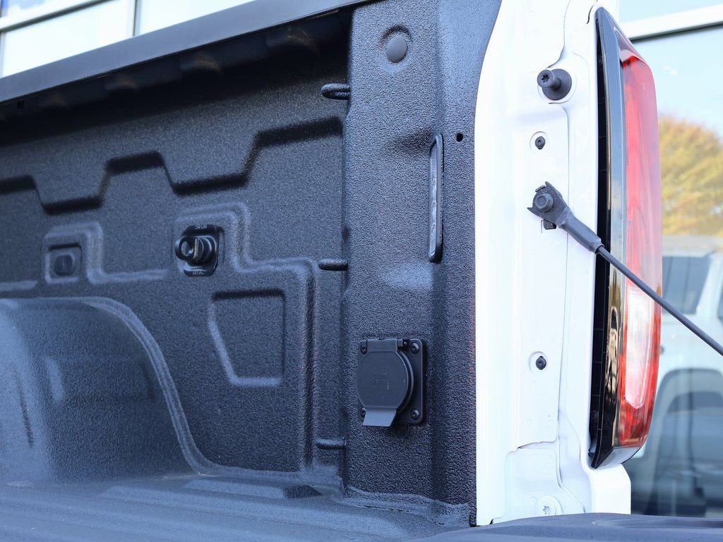 2025 GMC Sierra 1500 SLE