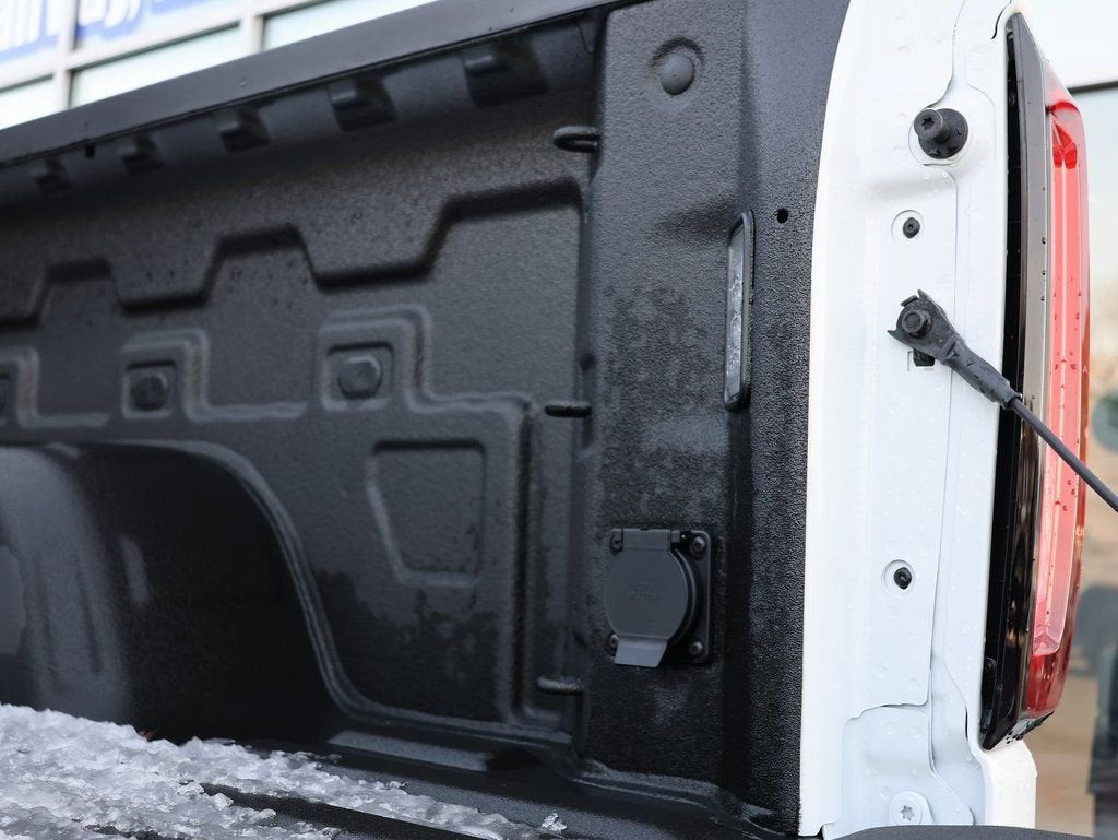 2025 GMC Sierra 1500 AT4X