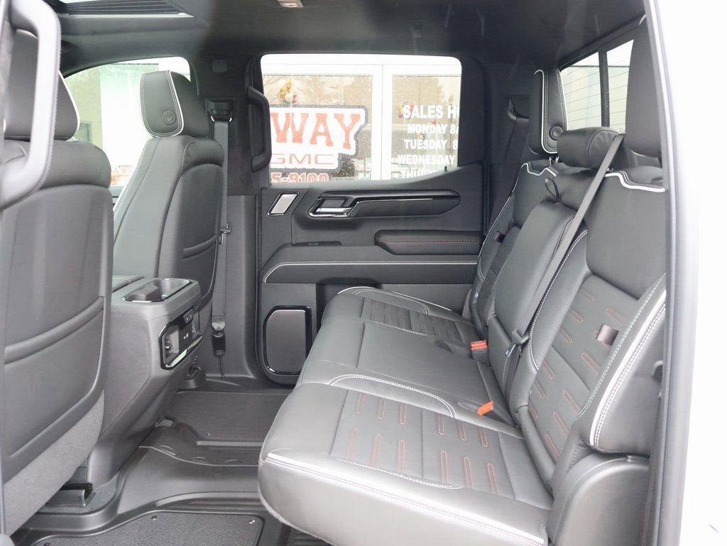 2025 GMC Sierra 1500 AT4X