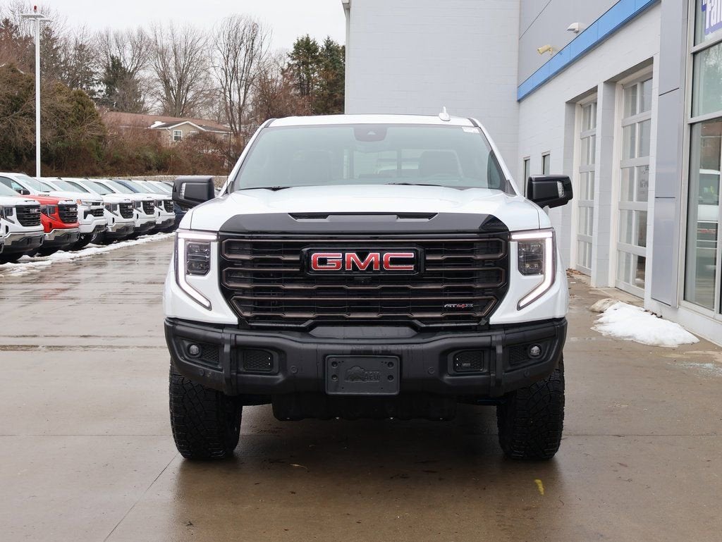2025 GMC Sierra 1500 AT4X