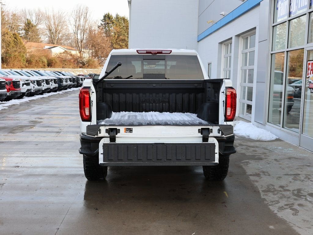 2025 GMC Sierra 1500 AT4X