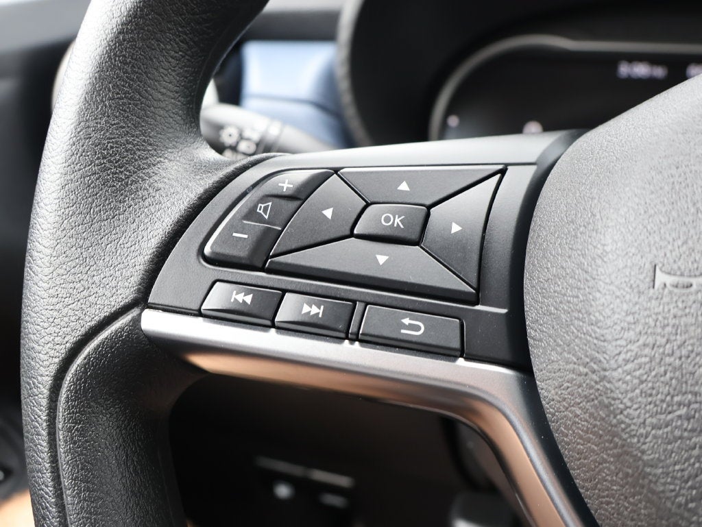 2024 Nissan Versa 1.6 SV