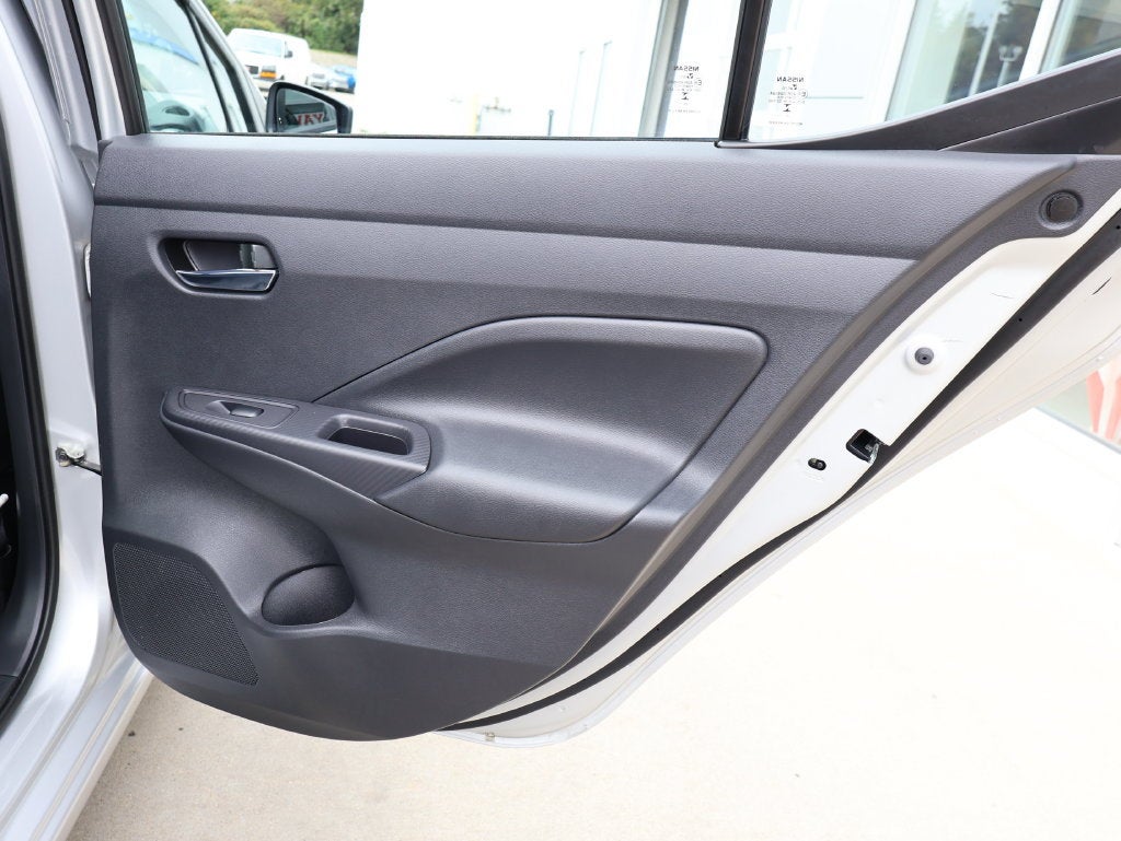2024 Nissan Versa 1.6 SV