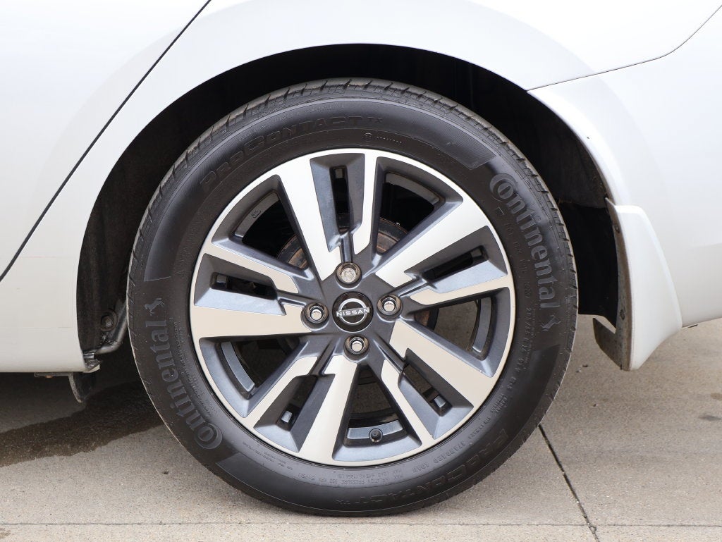 2024 Nissan Versa 1.6 SV