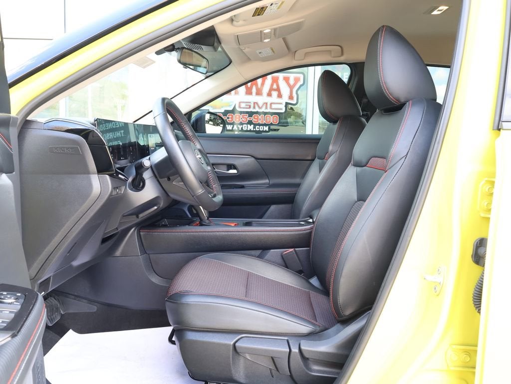 2025 Nissan Kicks SR Intelligent AWD
