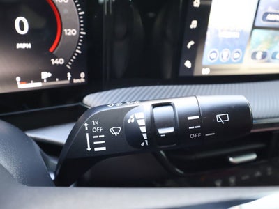 2025 Nissan Kicks SR Intelligent AWD