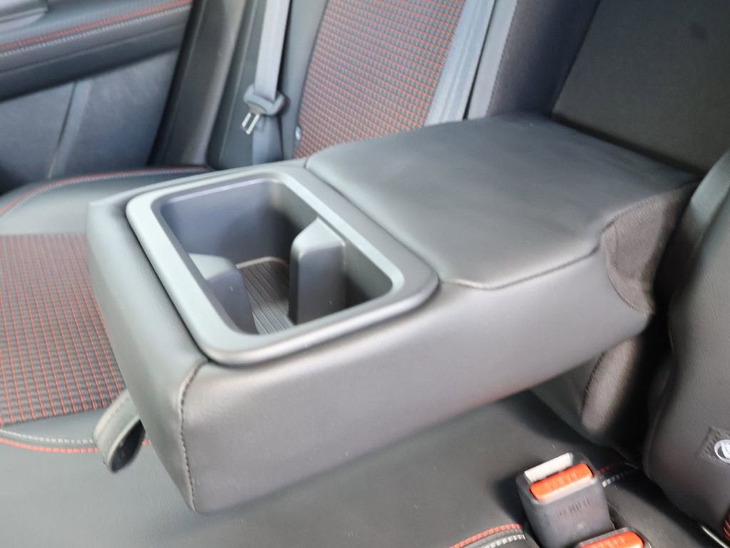 2025 Nissan Kicks SR Intelligent AWD