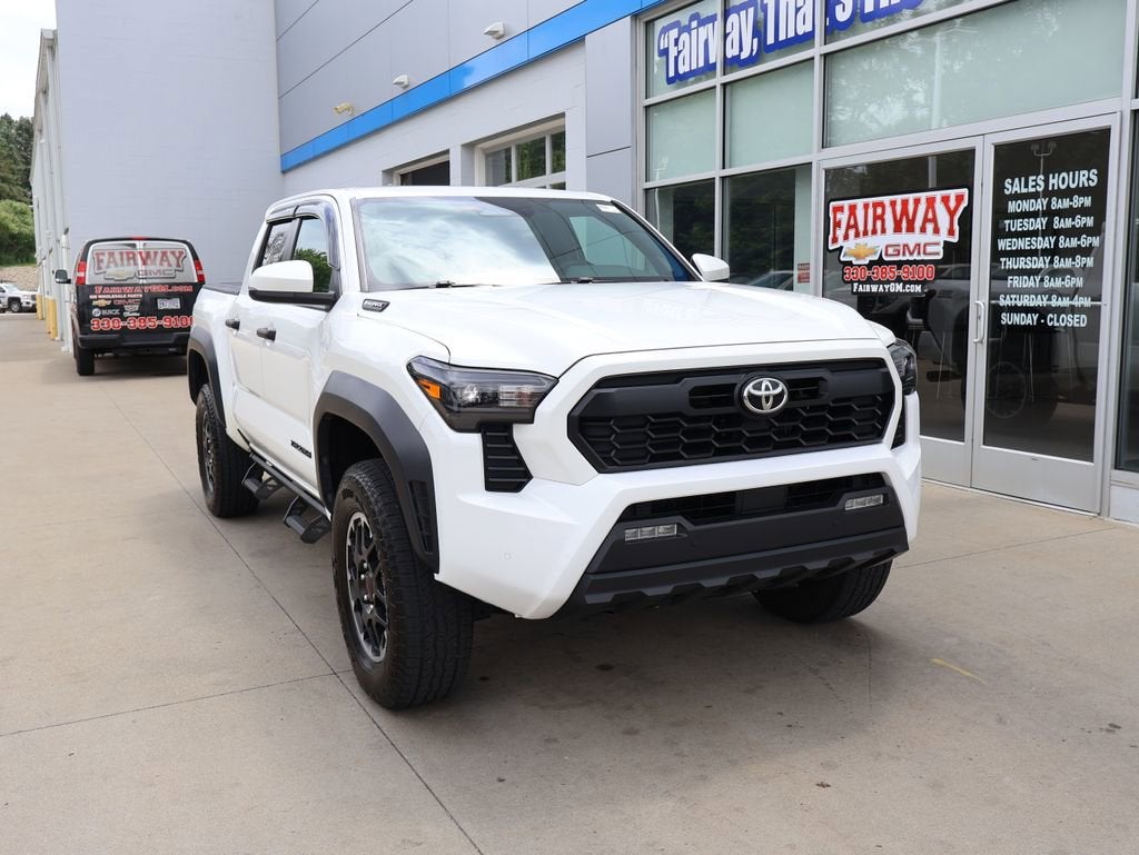2025 Toyota Tacoma Hybrid TRD Off Road