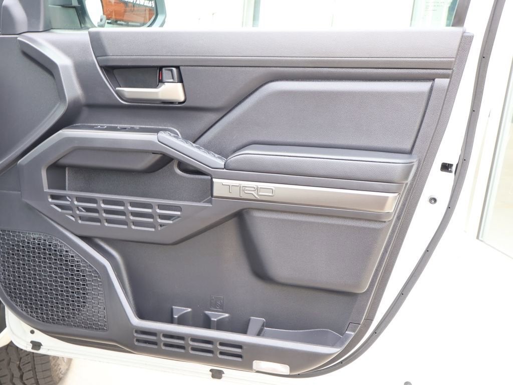 2025 Toyota Tacoma Hybrid TRD Off Road