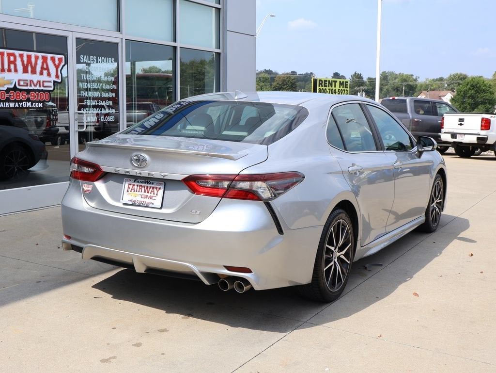 2022 Toyota Camry SE