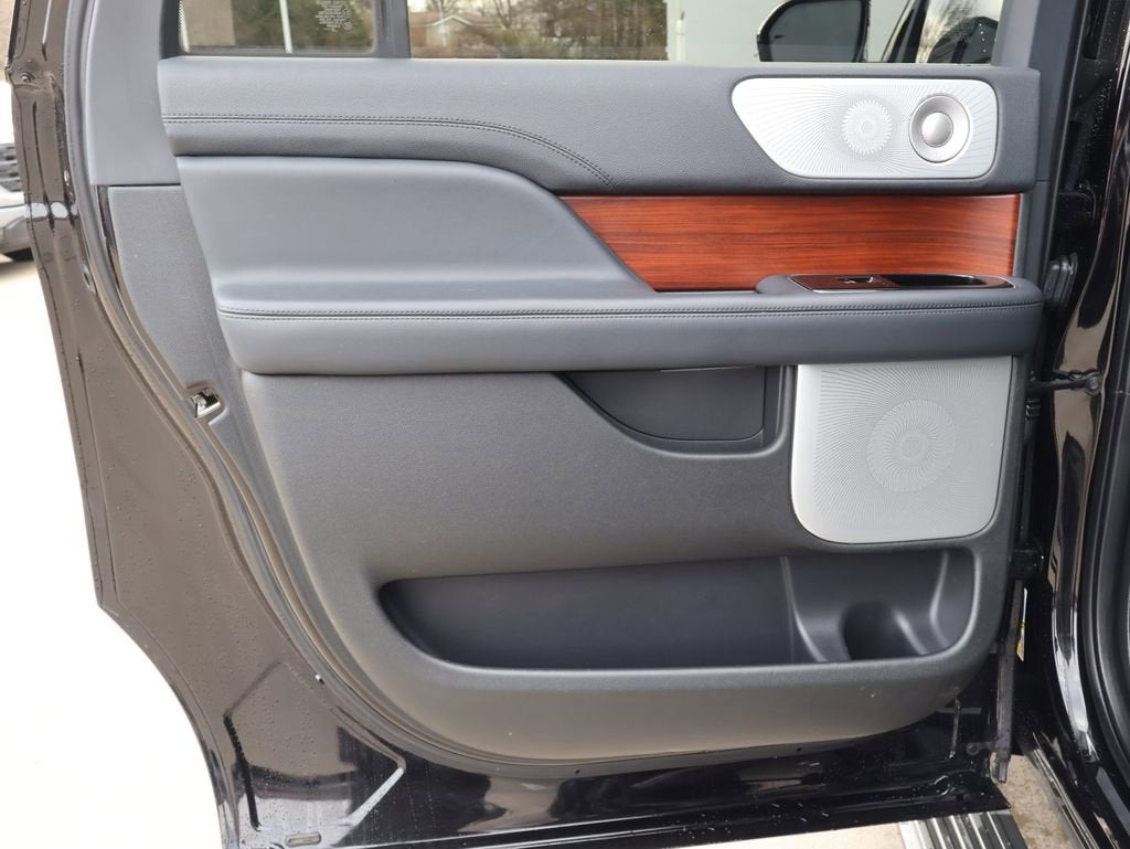 2022 Lincoln Navigator Reserve L