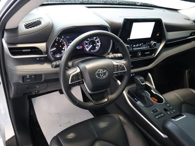 2024 Toyota Highlander XLE