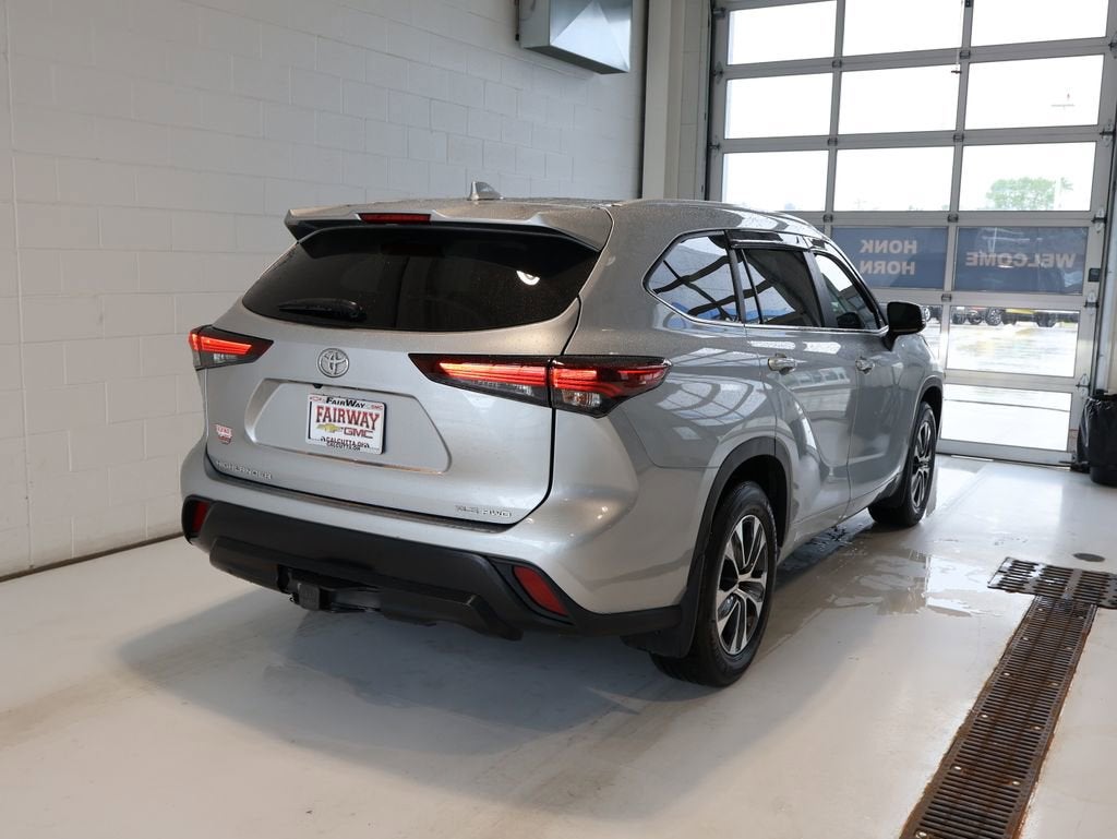 2024 Toyota Highlander XLE