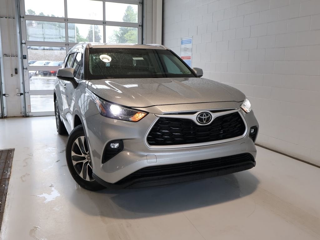 2024 Toyota Highlander XLE