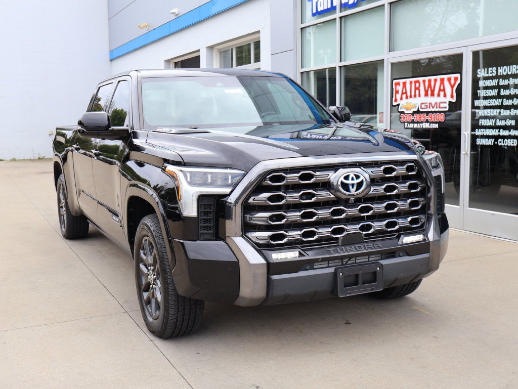 2023 Toyota Híbrido de tundra Platinum