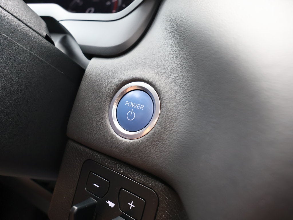 2023 Toyota Híbrido de tundra Platinum