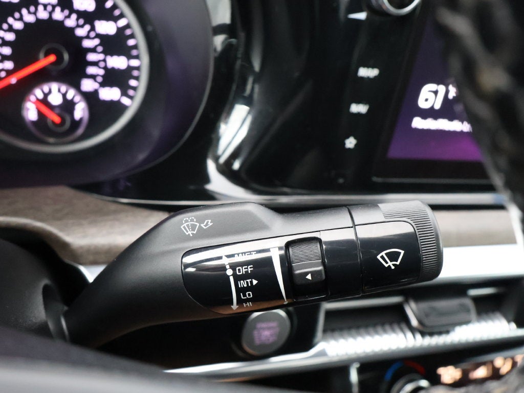2022 Kia K5 EX